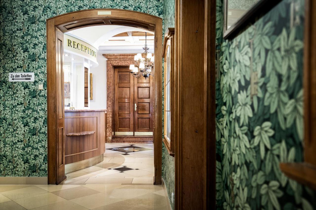 Romantik Hotel Zur Post เฟือร์สเทนเฟลด์บรุค ภายนอก รูปภาพ