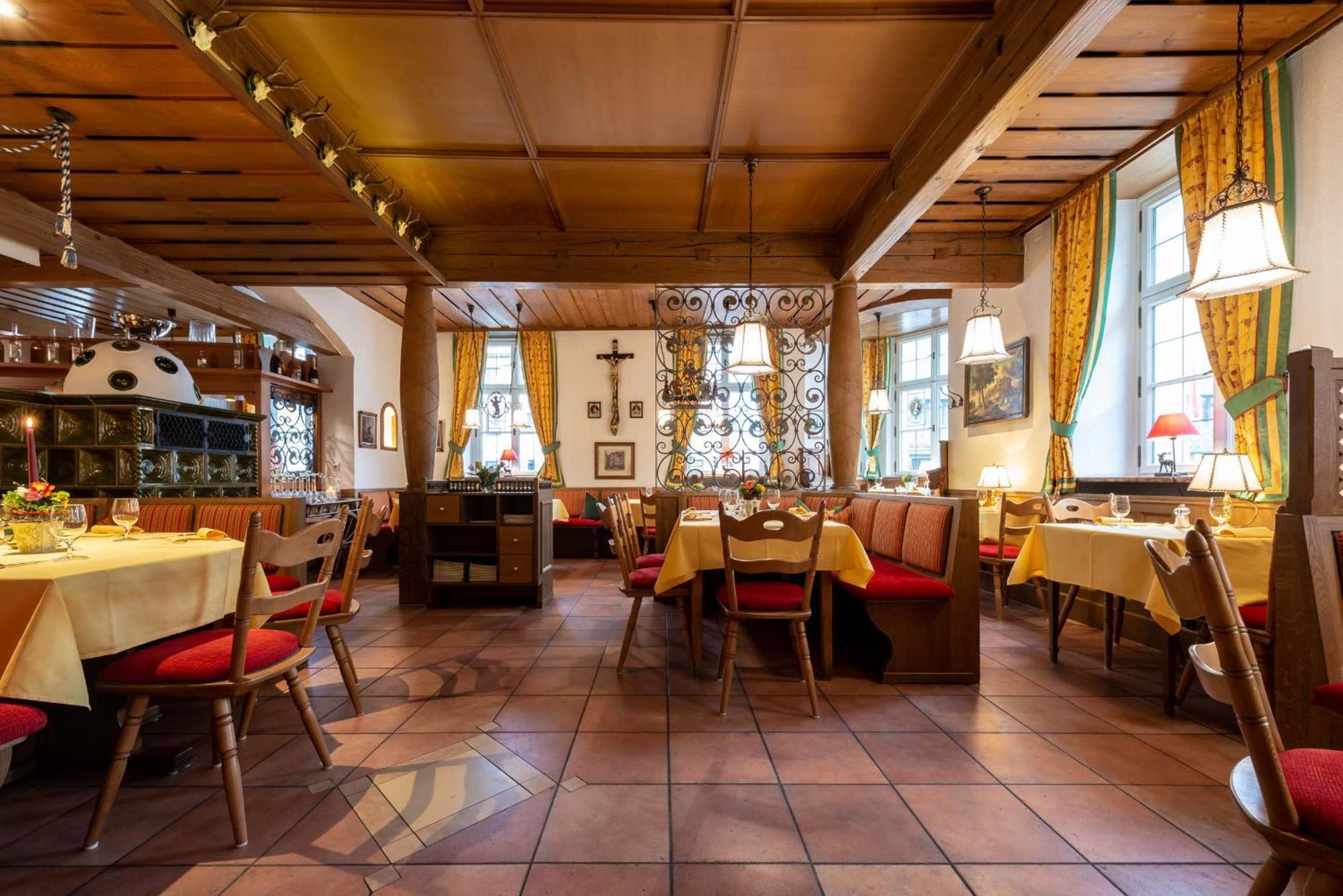 Romantik Hotel Zur Post เฟือร์สเทนเฟลด์บรุค ภายนอก รูปภาพ